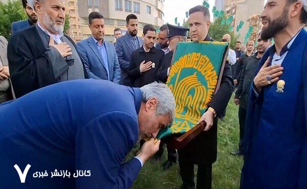 اهتزاز پرچم امام رضا(ع) همزمان با آغاز دهه کرامت در ارومیه – خبرگزاری مهر | اخبار ایران و جهان اهتزاز پرچم امام رضا(ع) همزمان با آغاز دهه کرامت در ارومیه – خبرگزاری مهر | اخبار ایران و جهان
