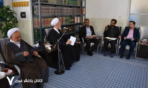 دیدار مدیران حوزه بهداشت و درمان شهرستان میبد با آیت‌الله اعرافی امام جمعه معزز شهرستان به مناسبت هفته سلامت