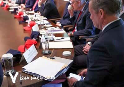 پیام رسان دردسرساز مشاور سابق ترامپ غیرفعال شد پیام رسان دردسرساز مشاور سابق ترامپ غیرفعال شد
