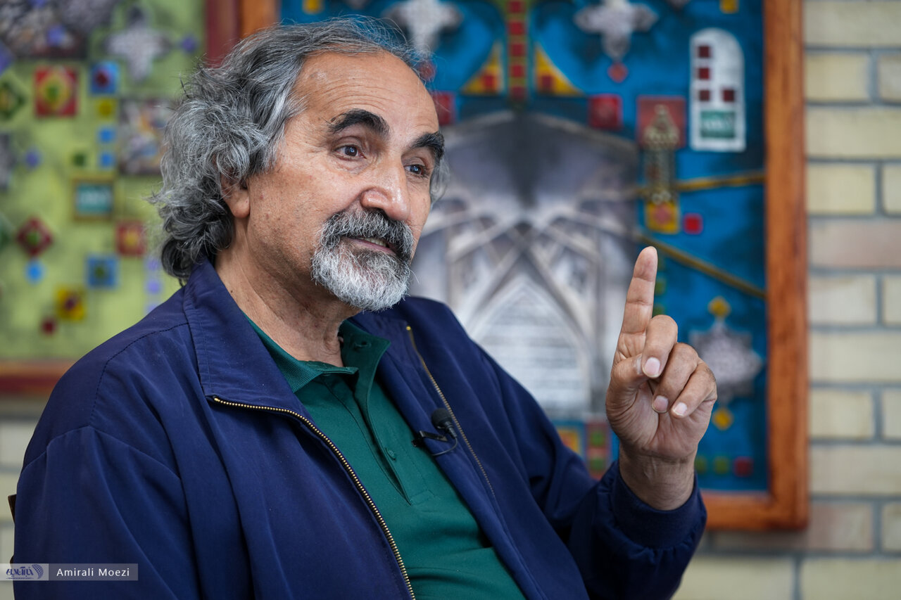 آزاد ارمکی: مذاکره ایران با آمریکا بخاطر ضعف نیست/ سعید جلیلی باید بماند تا دچار میرایی تاریخی شود/ جمهوری اسلامی به «بلوغ پنهان» رسیده است