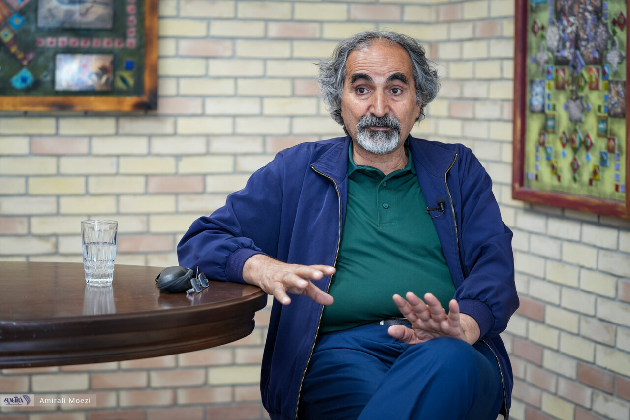 آزاد ارمکی: مذاکره ایران با آمریکا بخاطر ضعف نیست/ سعید جلیلی باید بماند تا دچار میرایی تاریخی شود/ جمهوری اسلامی به «بلوغ پنهان» رسیده است