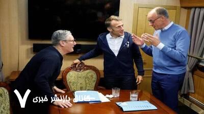 بسته مشکوک به کوکائین در دست رئیس جمهور فرانسه + عکس بسته مشکوک به کوکائین در دست رئیس جمهور فرانسه + عکس