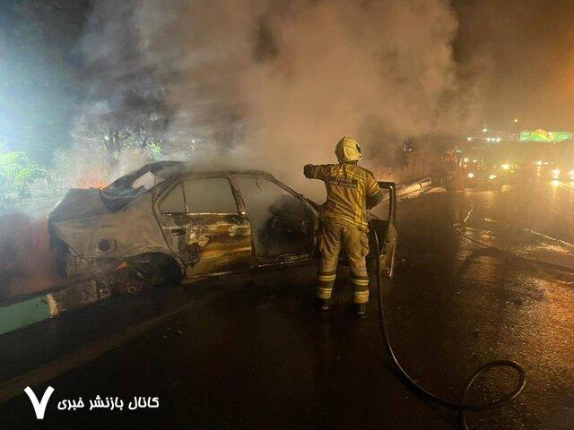 حریق خودروی سمند در این بزرگراه تهران/ عکس