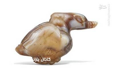 تصویری از اردک سنگی از دوره ایلامی تصویری از اردک سنگی از دوره ایلامی