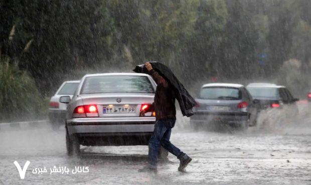 رگبار و رعد و برق در شمال تهران / وزش باد شدید و گرد و خاک در نیمه جنوبی و غربی رگبار و رعد و برق در شمال تهران / وزش باد شدید و گرد و خاک در نیمه جنوبی و غربی
