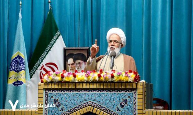 درعصر مادی‌گرایی امام خمینی (ره) پرچم توحید را برافراشت