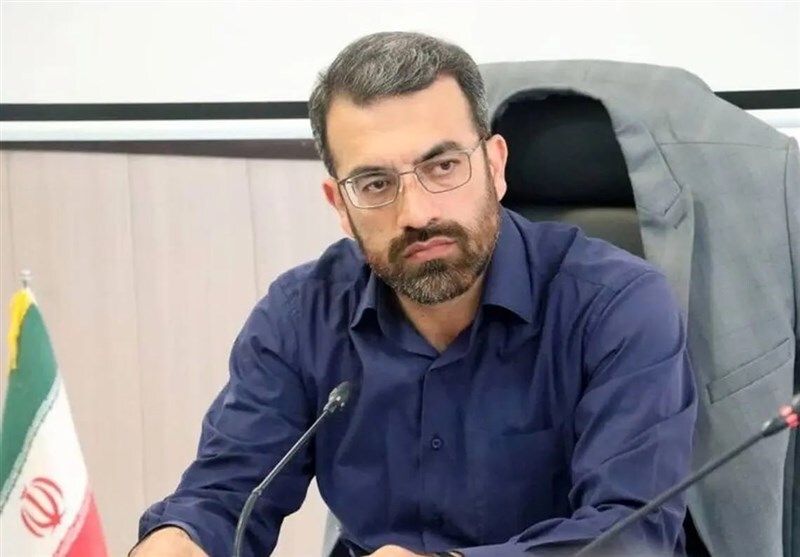 عضو کمیسیون شوراهای مجلس: پلیس در مواجهه با اراذل باید سختترین برخورد را داشته باشد / در برخی مواقع، حتی پلیس در برابر اراذل و اوباش، اجازه استفاده از سلاح خود را نداشته 2 عضو کمیسیون شوراهای مجلس پلیس در مواجهه با اراذل باید