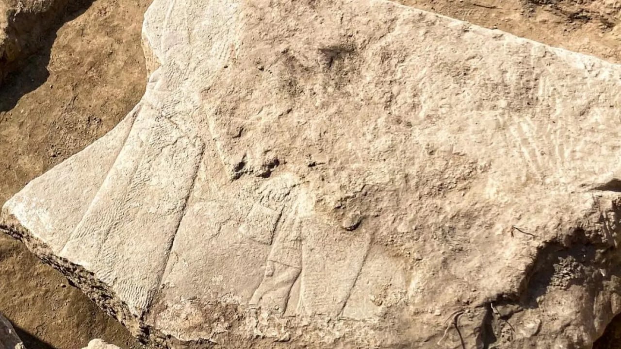 نقش برجسته‌ای ۲۷۰۰ ساله از ایزدان آشوری در نینوا کشف