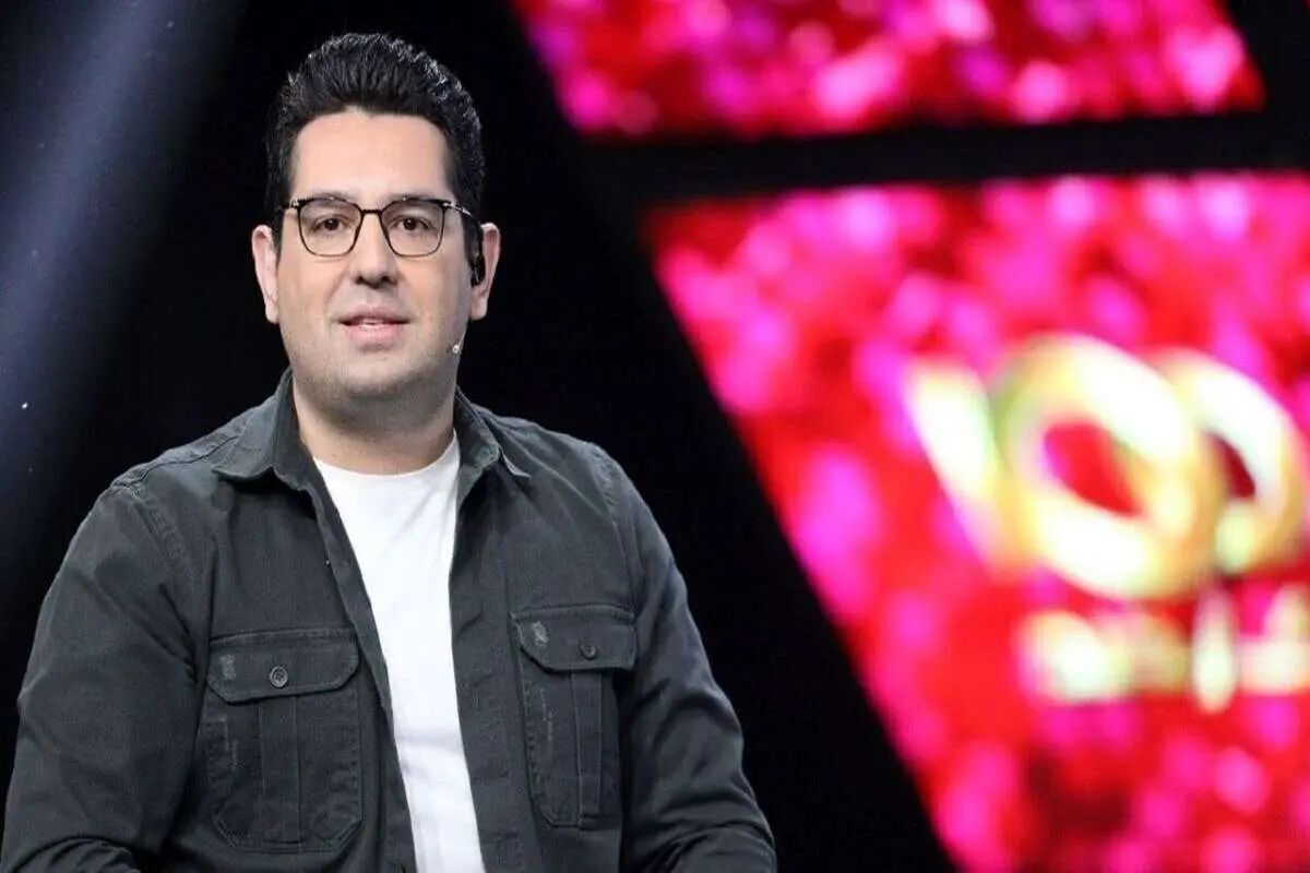 واکنش «محمدرضا احمدی» به پخش نشدن بازی استقلال از شبکه سه: صداوسیما میخواست بازی را یک ساعت جلوتر یا عقبتر ببرد، موافقت نشد 2 واکنش محمدرضا احمدی به پخش نشدن بازی استقلال از شبکه