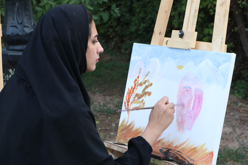 جلوه‌های عشق به ایران در گردهمایی هنرمندان تجسمی سمنان