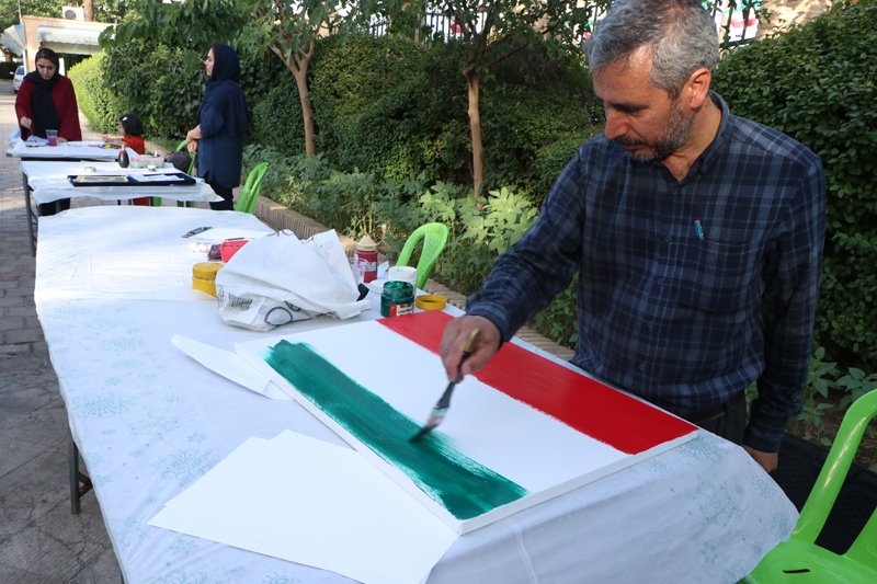 جلوه‌های عشق به ایران در گردهمایی هنرمندان تجسمی سمنان