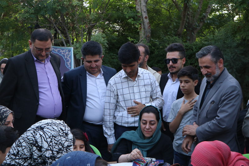 جلوه‌های عشق به ایران در گردهمایی هنرمندان تجسمی سمنان