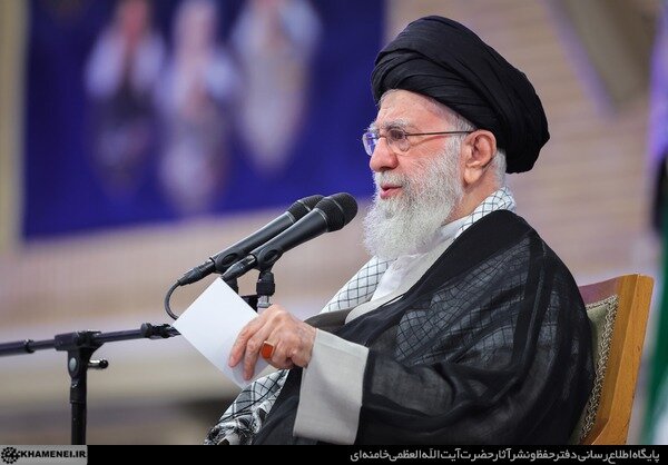 این هفته چه کسانی به دیدار رهبر انقلاب می‌روند؟