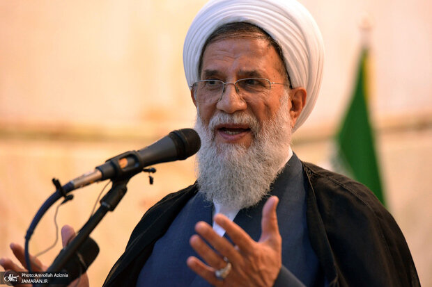 رئیس سازمان عقیدتی سیاسی ارتش اگر بر فضای مجازی حاکم
