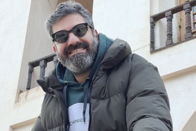 سام کبودوند با فالش در شیراز