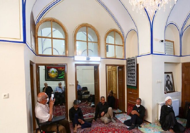 مجالس سوگواری سیدالشهدا با قدمت ۱۰۰ سال در اصفهان/ از روضه «حاج عبدالمحمود میثمی» تا روضههای «زرگرباشی» و «شمس آبادی» 8 مجالس سوگواری سیدالشهدا با قدمت ۱۰۰ سال در اصفهان/ از روضه «حاج عبدالمحمود میثمی» تا روضههای «زرگرباشی» و «شمس آبادی»