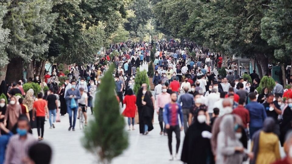 زندگی مردم برای حاکمیت اولویت پیدا کند؛ ایراد ندارد همه سلیقه‌ها تریبون داشته باشند/ به‌جای استفاده ابزاری از هویت ملی، آن را پاس بداریم
