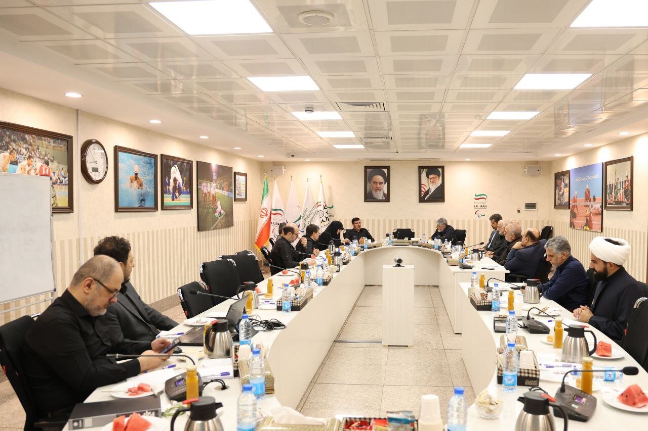 فرزندان ایران، سفیران پیروزی نام، شعار و سرپرست کاروان ایران
