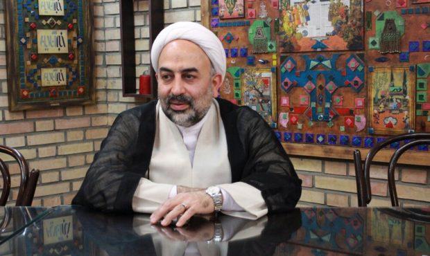 هیچ کس به روی خودش نمی آورد!