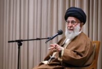 رهبر معظم انقلاب: ملت ایران زیر بار «تحمیل» به اسم «معامله» نمی‌رود