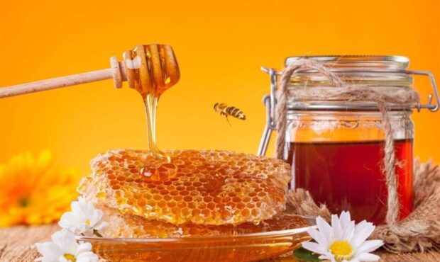 عسل طبیعی چه رنگی دارد؟