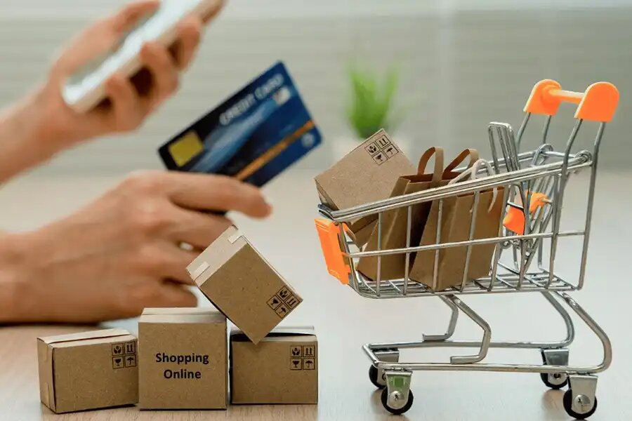 تلاطم در بازار آنلاین کالاهای اساسی؛ از تعلیق خرید تا