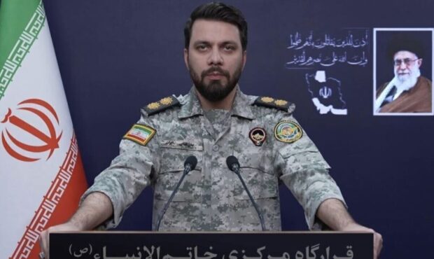 سخنگوی قرارگاه خاتم‌الانبیا: نیروهای مسلح ایران هیچ‌گونه عملیات موشکی و پهپادی علیه کشور امارات انجام نداده‌اند/ تا الان برابر امارات کوتاه آمده‌ایم