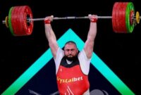درگیری ستاره سابق وزنه‌برداری در پارلمان گرجستان