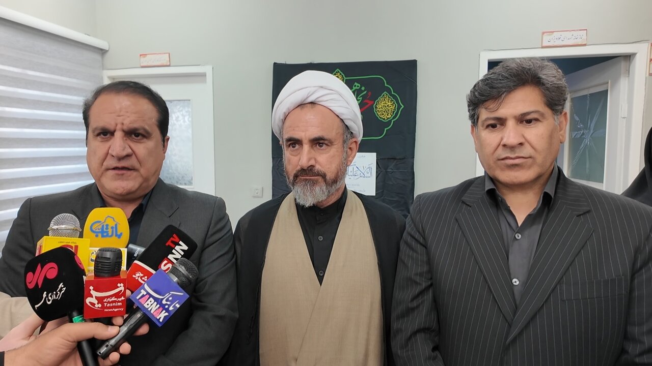 ببینید اربعین یک رویداد بزرگ سیاسی، اجتماعی و فرهنگی است